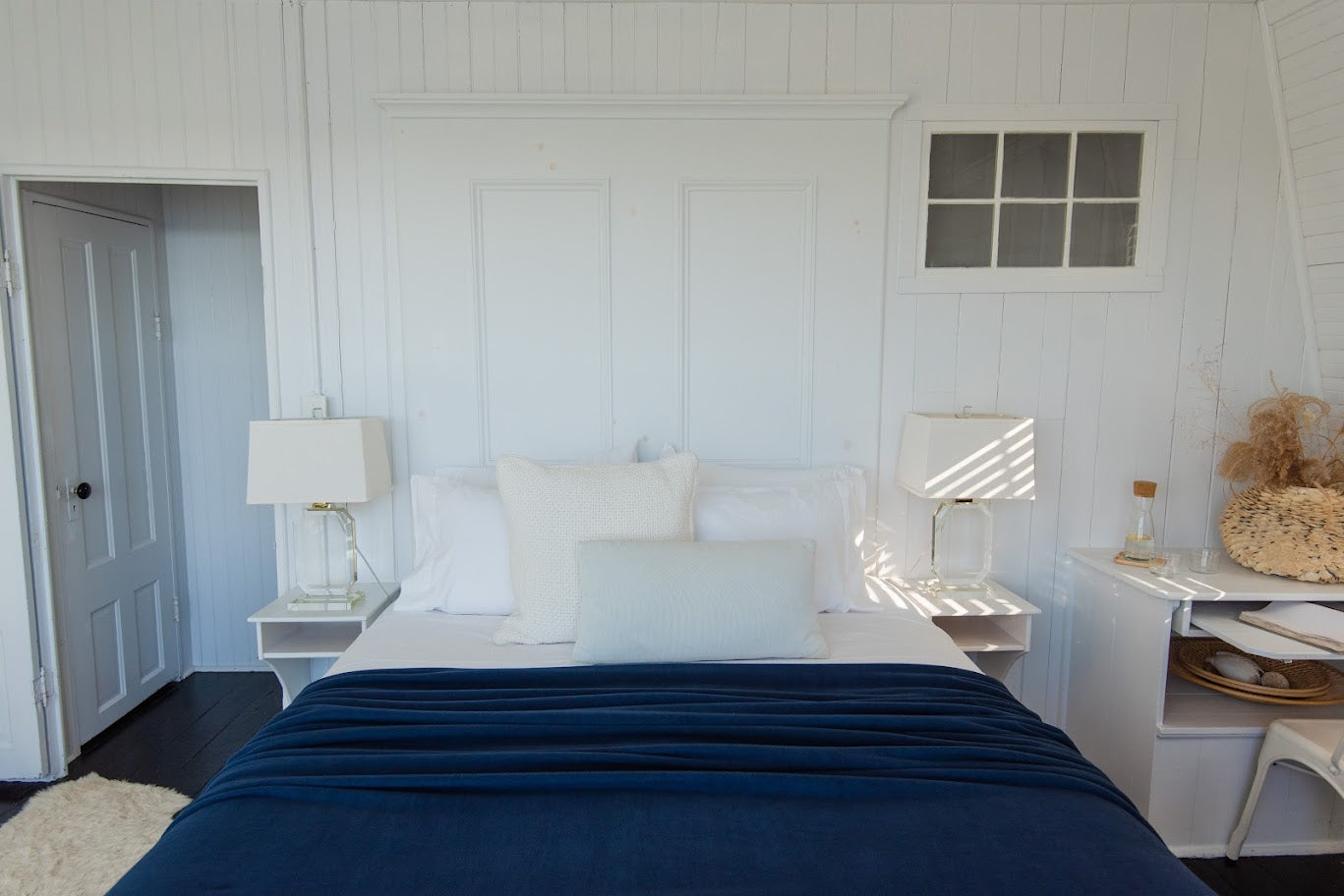 How to Size Blankets for Your Bed
