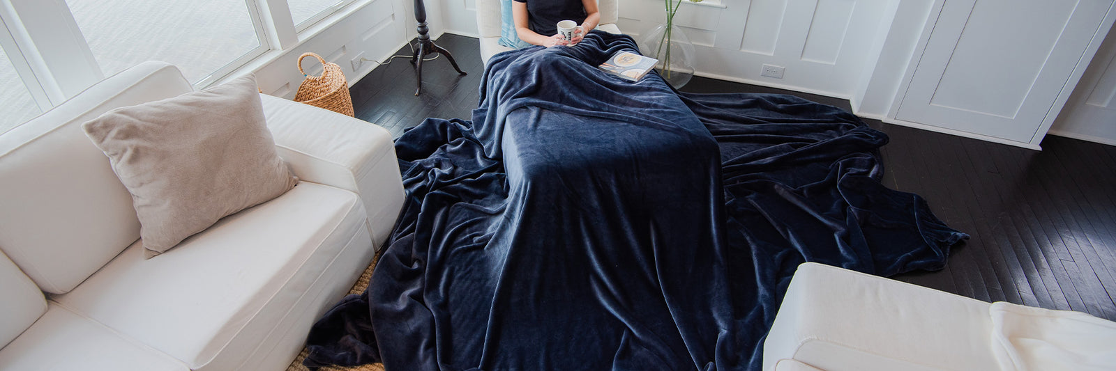 Three Must Have Oversized Blankets for Winter 2023 - Luster Loft Fleece Blankets, American Blanket Company