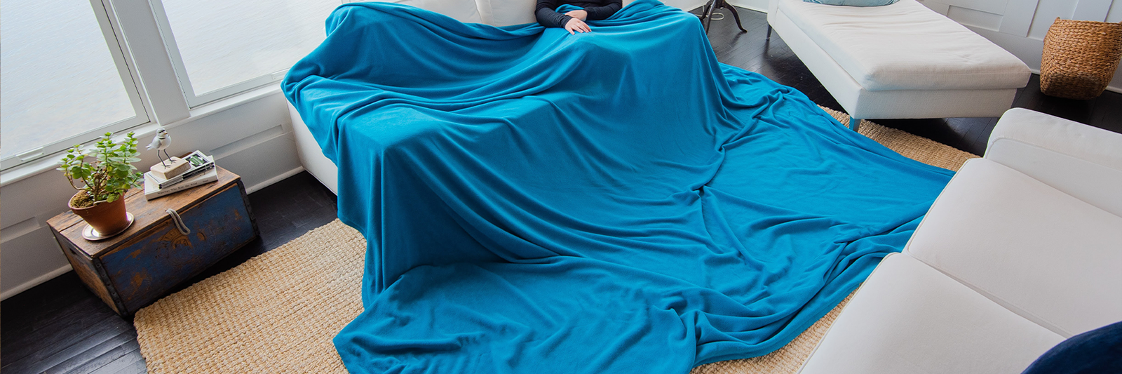American Blanket Company - Oversized Fleece Blankets