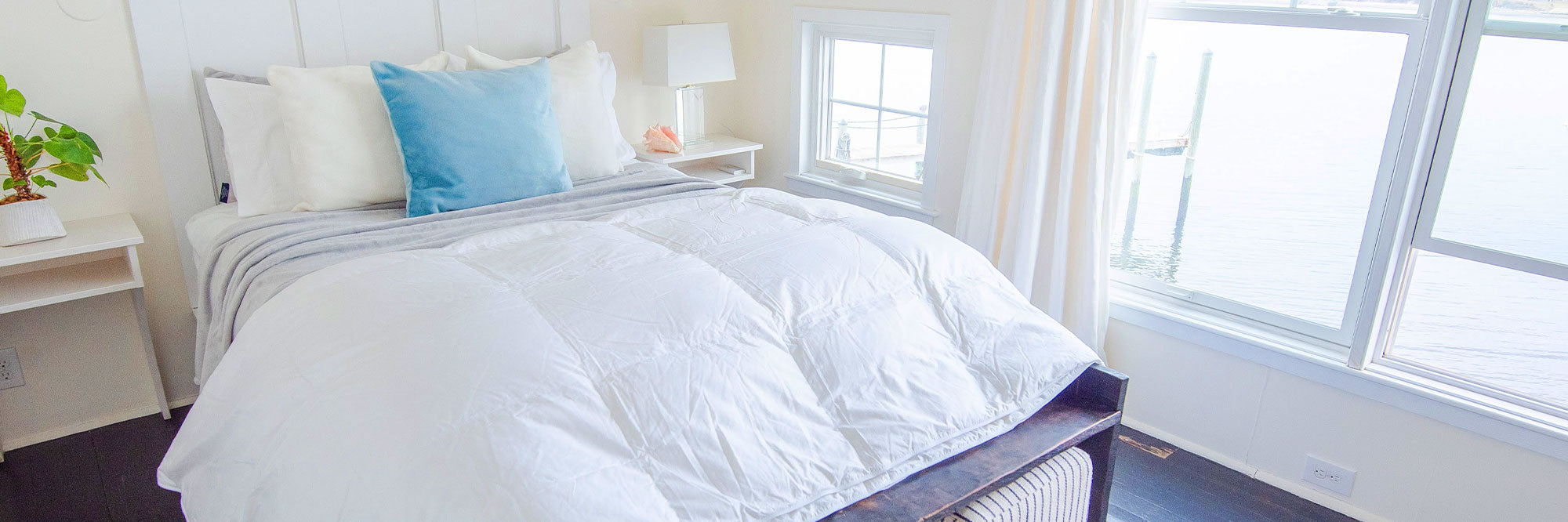 Polyester Comforters vs. Down Comforters: Battle of the Warmth