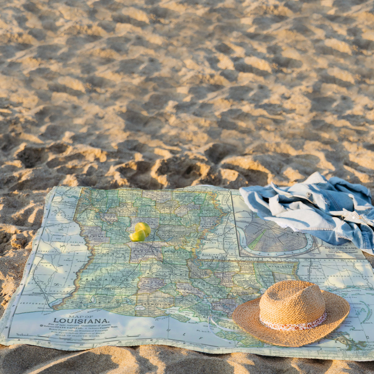 Louisiana State Map Blanket On The Beach - Louisiana - Printed Nautical Map Fleece Blanket - American Blanket Company